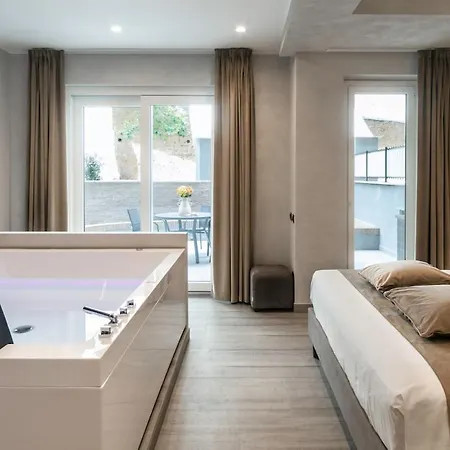 Deluxe Wellness E2 *
